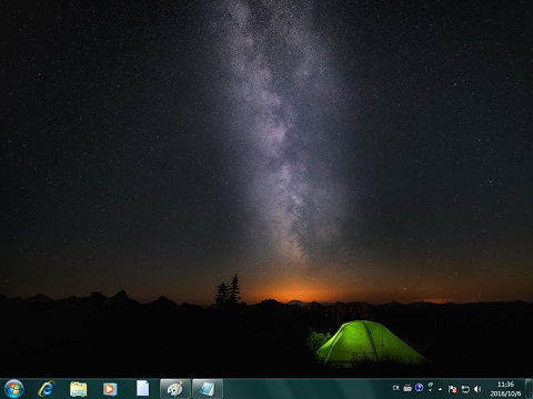 Win7系统桌面没有图标只有状态栏怎么办