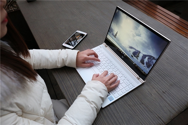 Win10新创举：PC接打电话、收发短信