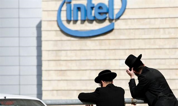 为了拿下小米笔记本 Intel不惜“买一送一”