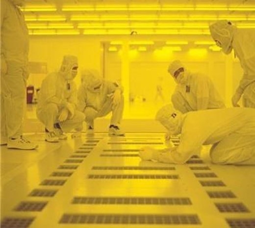 外媒拍摄Intel CPU工厂内部:生化危机即视感