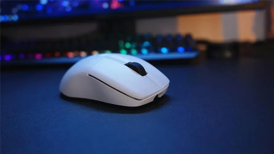 Win10使用鼠标有异常响声怎么回事？