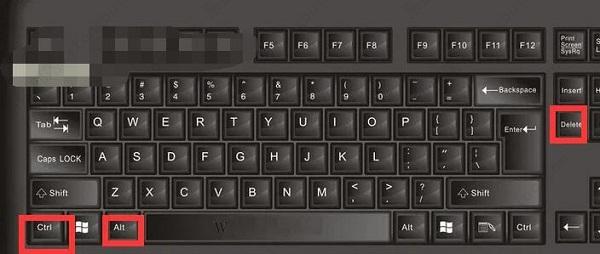 win10开机后桌面无响应 点什么都不行怎么办？